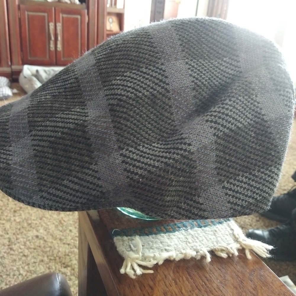 Mens caps - Picture 2 of 5